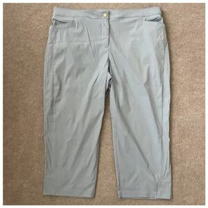 Chico's Energy Cropped Nylon Pants Light Weight​​